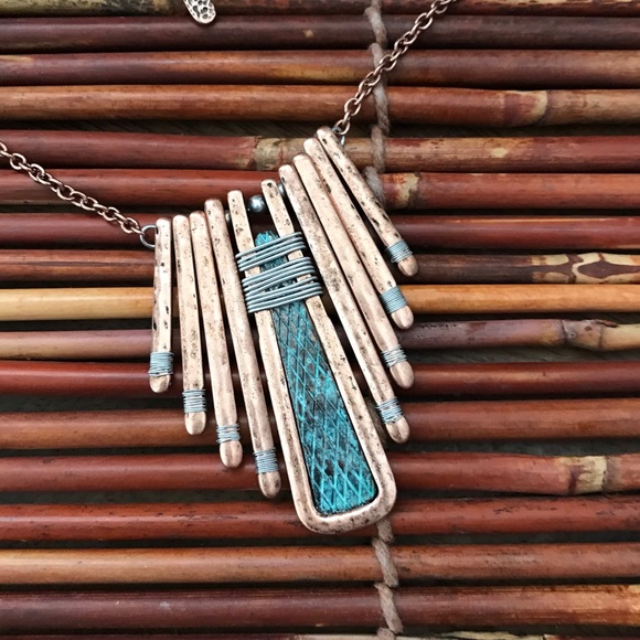 Lucky You Cooper Tone Necklace & Earrings NWT - Picture 4 of 6